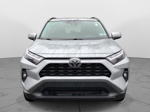 Used 2025 Toyota RAV4 XLE Premium image 8