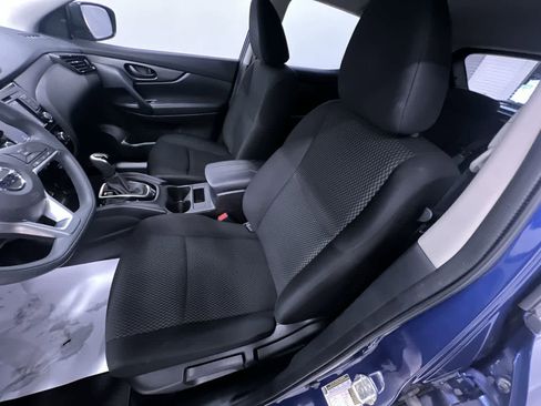 Used 2022 Nissan Rogue Sport S image 14