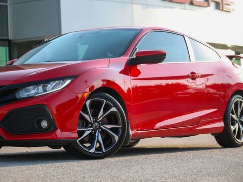 Used 2018 Honda Civic Si image 11