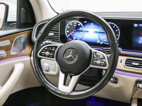 Used 2021 Mercedes-Benz GLS 450 4MATIC image 16