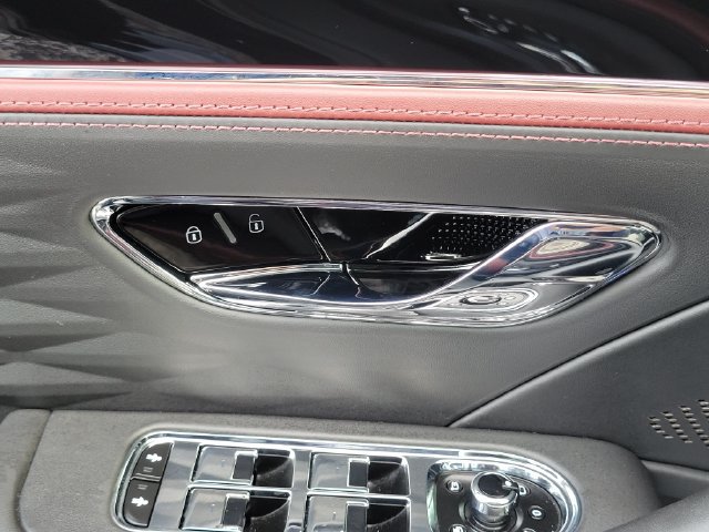 Used 2023 Bentley Flying Spur W12 AWD/4WD image 14