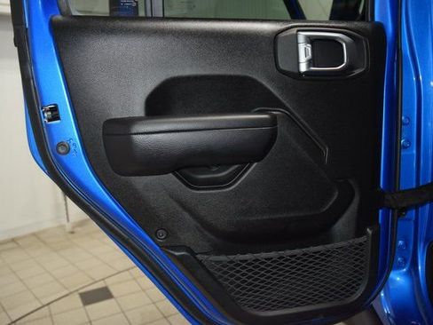 Used 2024 Jeep Gladiator Rubicon w/ Convenience Group image 36