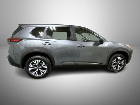 Used 2023 Nissan Rogue SV image 4