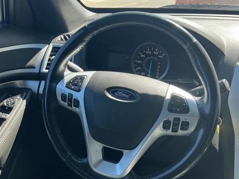 Used 2013 Ford Explorer XLT image 8