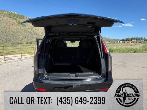 Used 2024 Cadillac Escalade ESV Sport Platinum w/ LPO, ONYX Package AWD/4WD image 32