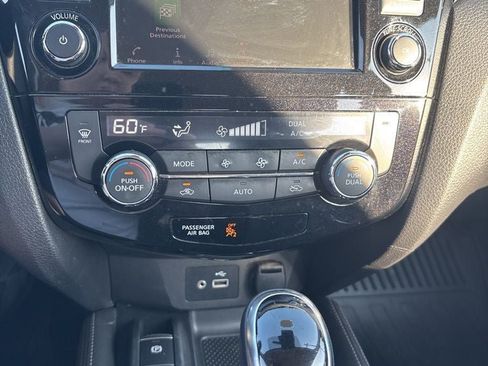Used 2019 Nissan Rogue Sport SL AWD/4WD image 21