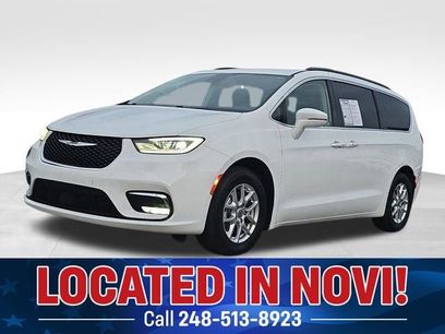 Used 2022 Chrysler Pacifica Touring-L