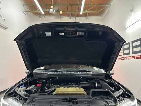 Used 2019 Ford F150 Platinum AWD/4WD image 5