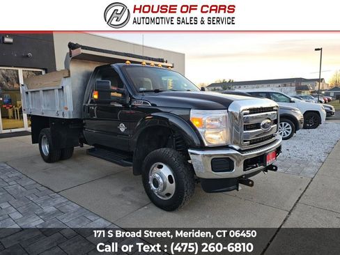Used 2015 Ford F350 XLT w/ XLT Interior Package image 2