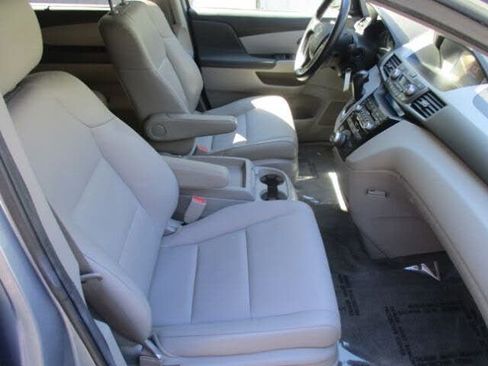 Used 2013 Honda Odyssey Touring image 29