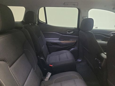 Used 2022 GMC Acadia SLE w/ Elevation Edition FWD image 18