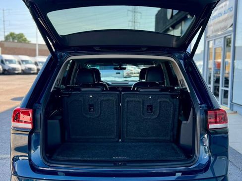 Used 2021 Volkswagen Atlas SE w/ Panoramic Sunroof Package FWD image 9