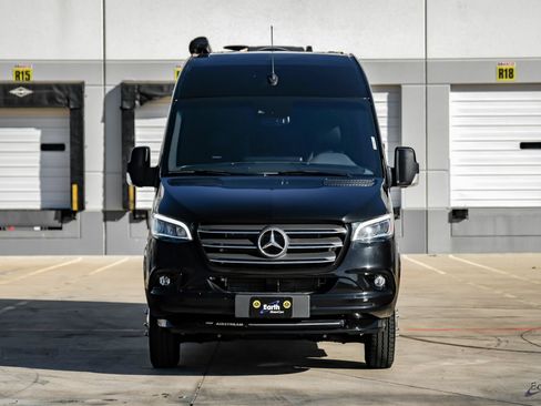 Used 2022 Mercedes-Benz Sprinter 3500 image 26