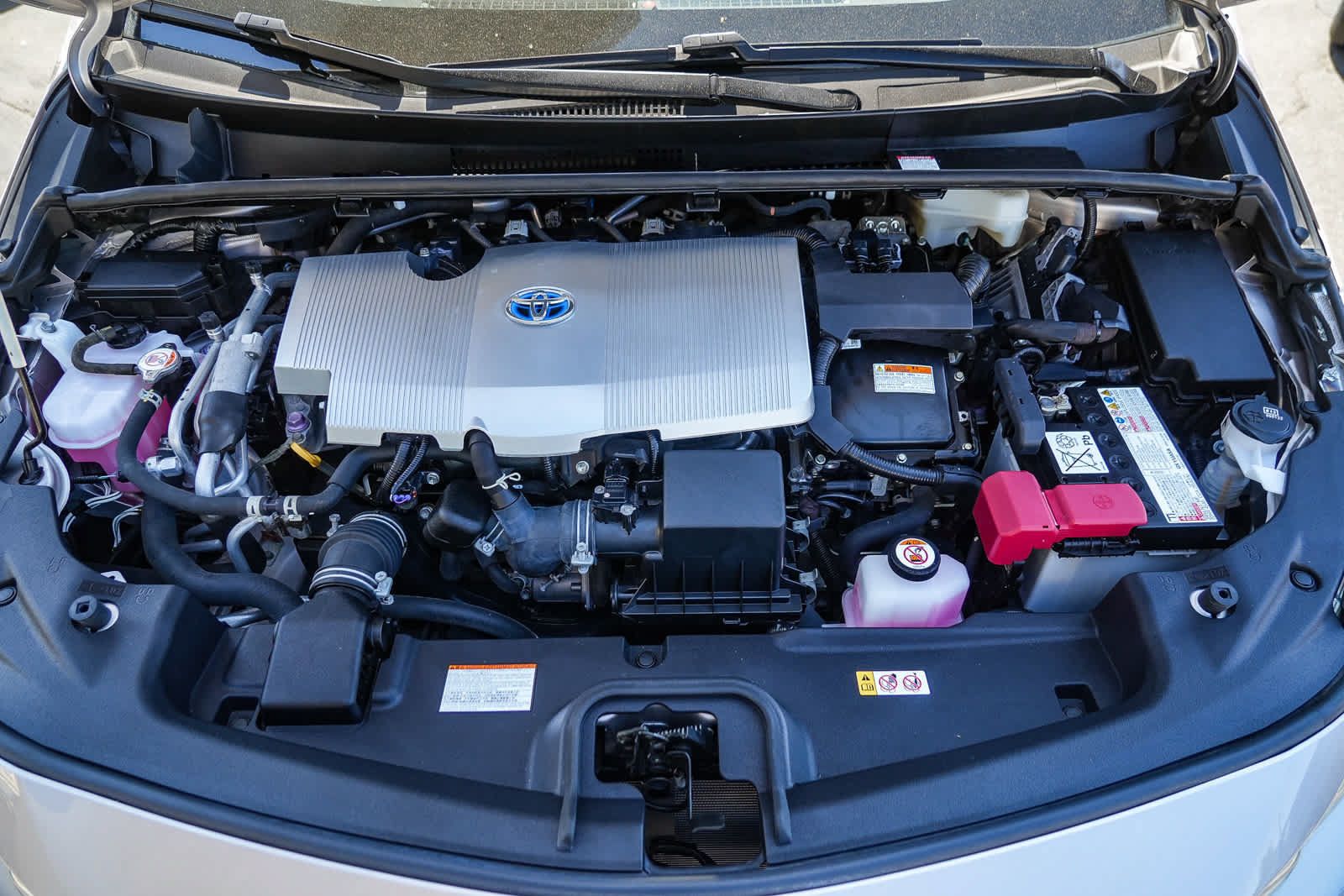 Used 2021 Toyota Prius Prime LE w/ Carpet Mat Package (TMS) FWD image 26