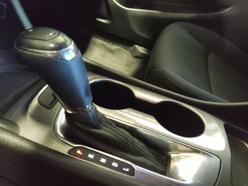 Used 2020 Chevrolet Malibu LS FWD image 26
