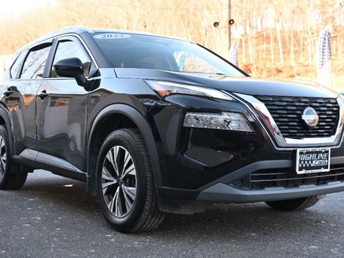 Used 2023 Nissan Rogue SV w/ SV Premium B Package image 8