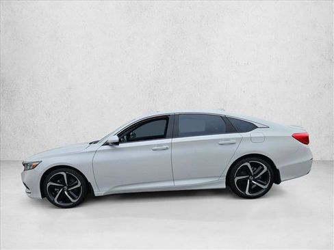 Used 2018 Honda Accord Sport image 8