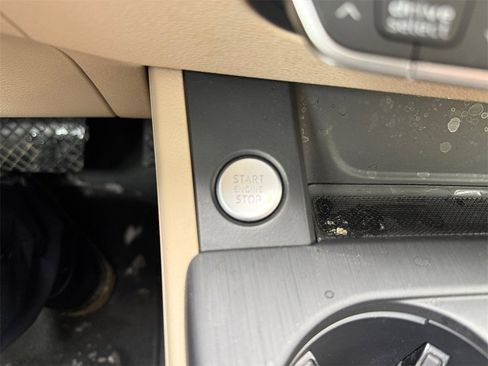 Used 2017 Audi A4 2.0T Premium Plus image 29