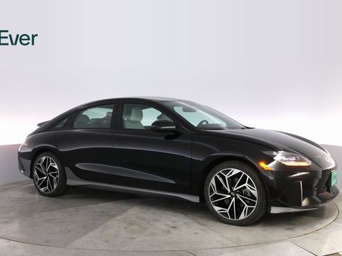 Used 2023 Hyundai Ioniq 6 SEL image 5