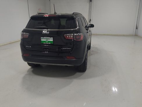 Used 2023 Jeep Compass Limited AWD/4WD image 7