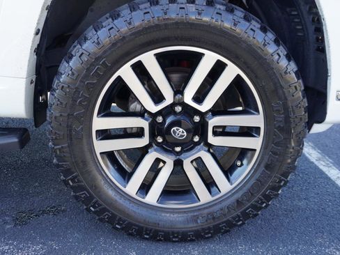 Used 2019 Toyota 4Runner Limited image 37