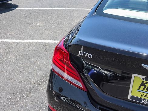 Used 2021 Genesis G70 2.0T RWD image 8