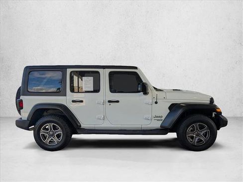Used 2018 Jeep Wrangler Unlimited Sport S image 4