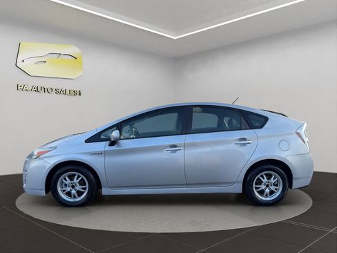 Used 2011 Toyota Prius Two image 4