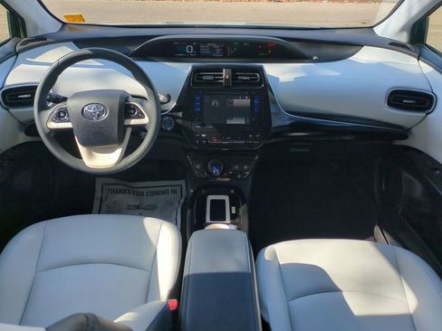 Used 2017 Toyota Prius Four Touring image 14