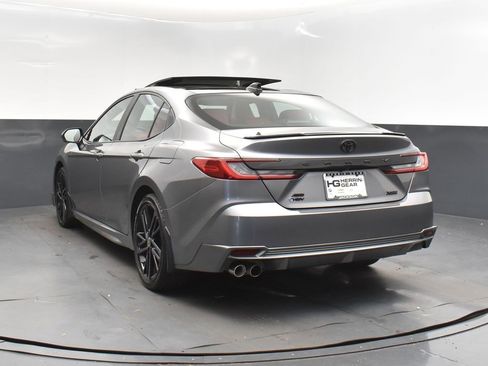 Used 2025 Toyota Camry XSE image 5