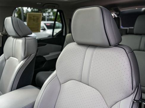 Used 2024 Honda Pilot Elite image 24