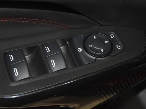 Used 2025 Chevrolet Trax RS image 23