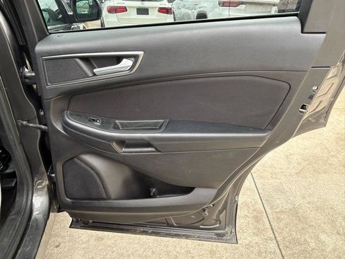 Used 2017 Ford Edge SE AWD/4WD image 15