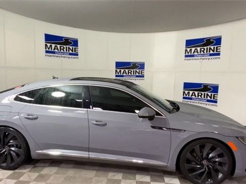 Used 2023 Volkswagen Arteon SEL image 3