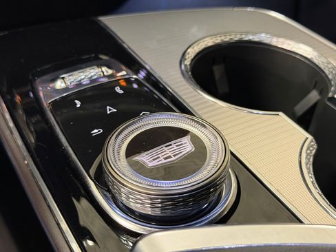 Certified 2024 Cadillac Lyriq Tech RWD image 33