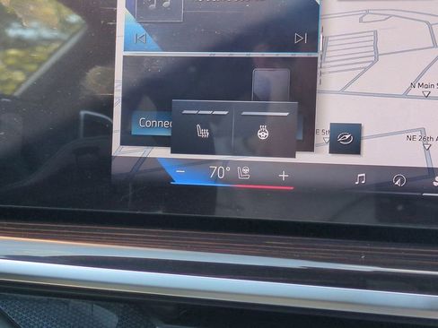 Used 2026 BMW X5 xDrive50e image 24