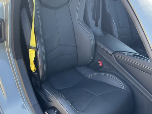 Used 2023 Chevrolet Corvette Stingray Coupe w/ Z51 Performance Package image 11