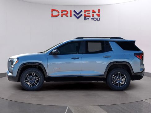 Used 2026 GMC Terrain AT4 w/ Convenience Package III AWD/4WD image 2