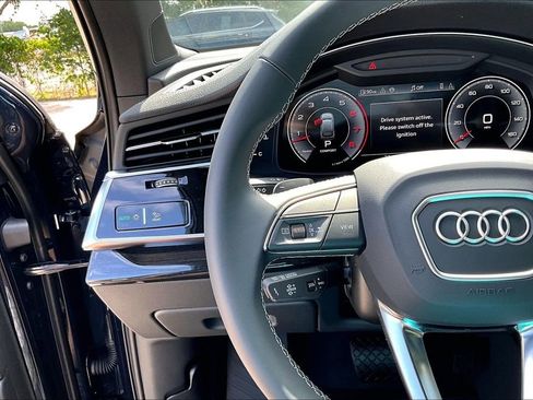 New 2026 Audi Q7 3.0T Premium Plus AWD/4WD image 24