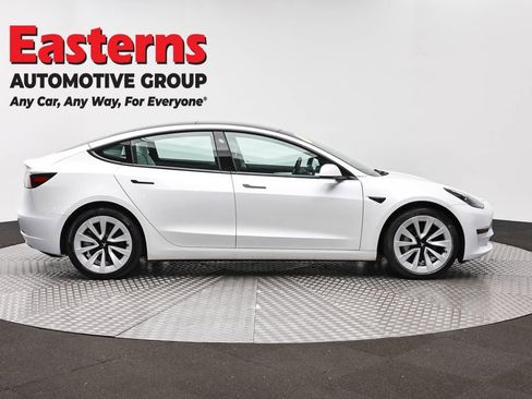 Used 2023 Tesla Model 3 Standard Range RWD image 4