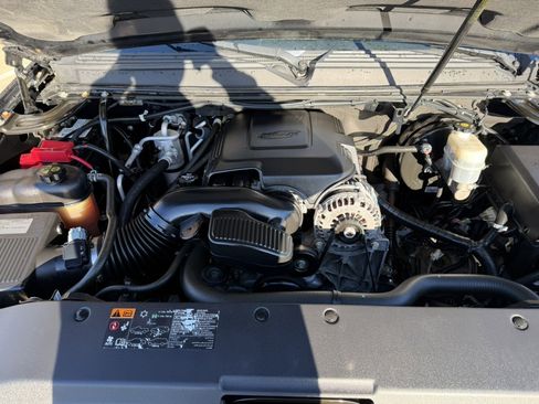 Used 2012 Cadillac Escalade ESV Platinum image 34