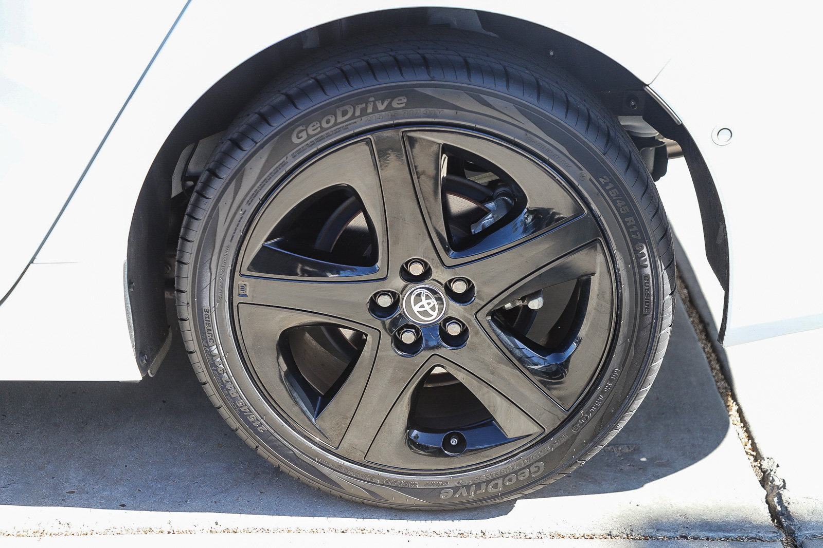 Certified 2022 Toyota Prius FWD image 10
