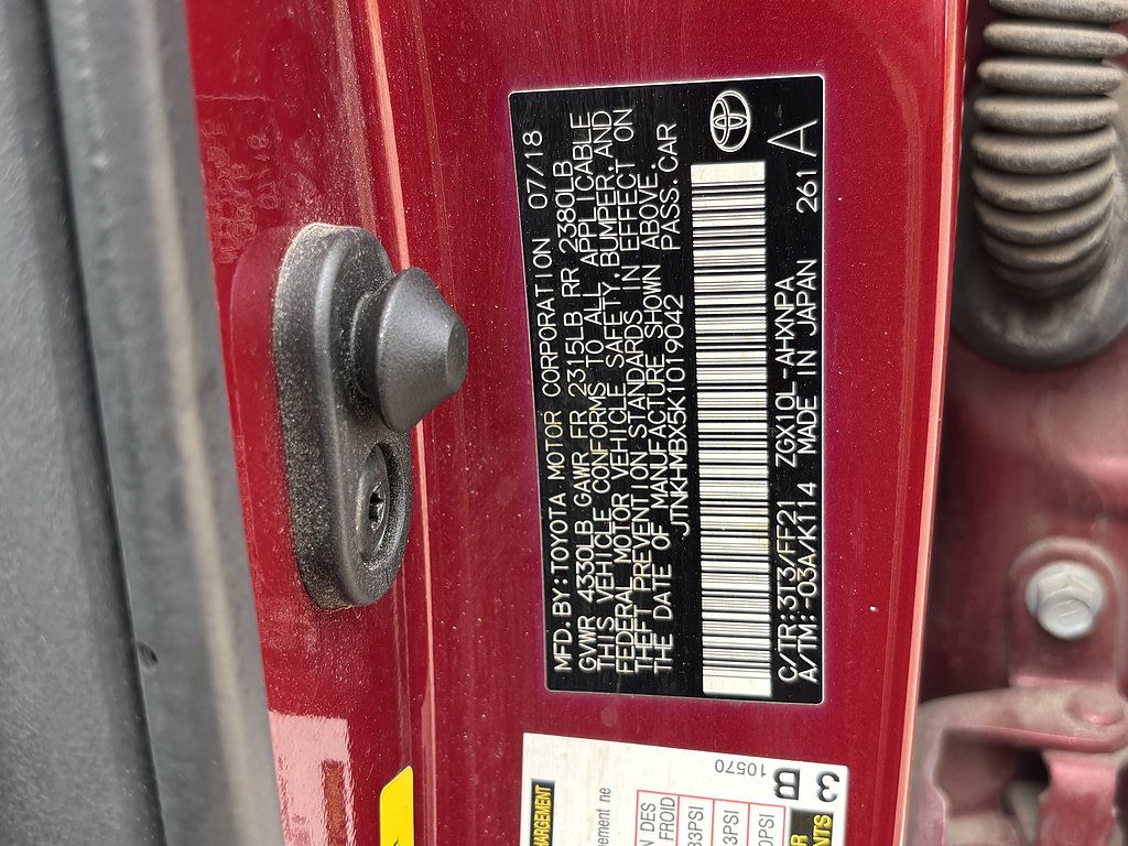 Used 2019 Toyota C-HR XLE FWD image 15