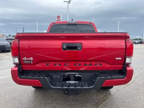 Used 2023 Toyota Tacoma SR AWD/4WD image 5