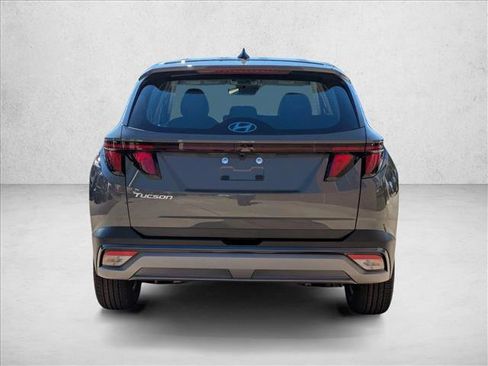 New 2026 Hyundai Tucson SE image 8