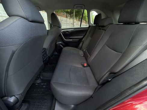 Used 2023 Toyota RAV4 LE AWD/4WD image 25
