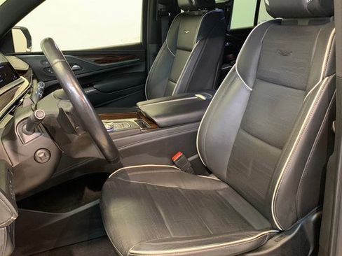 Used 2023 Cadillac Escalade Premium Luxury w/ Performance Package AWD/4WD image 20