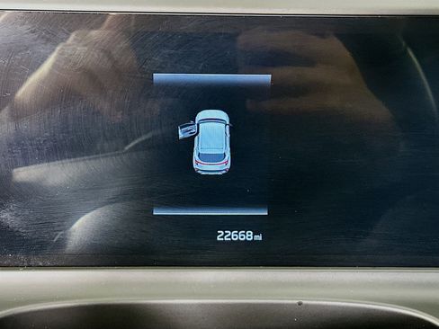 Used 2025 Kia Seltos S FWD image 19
