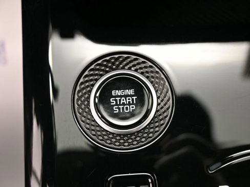 Used 2023 Kia Niro EX image 21