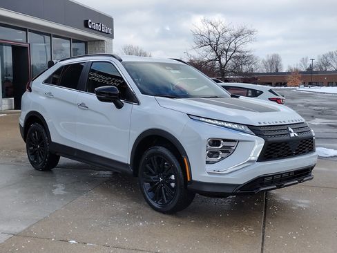 New 2026 Mitsubishi Eclipse Cross Black Edition image 11